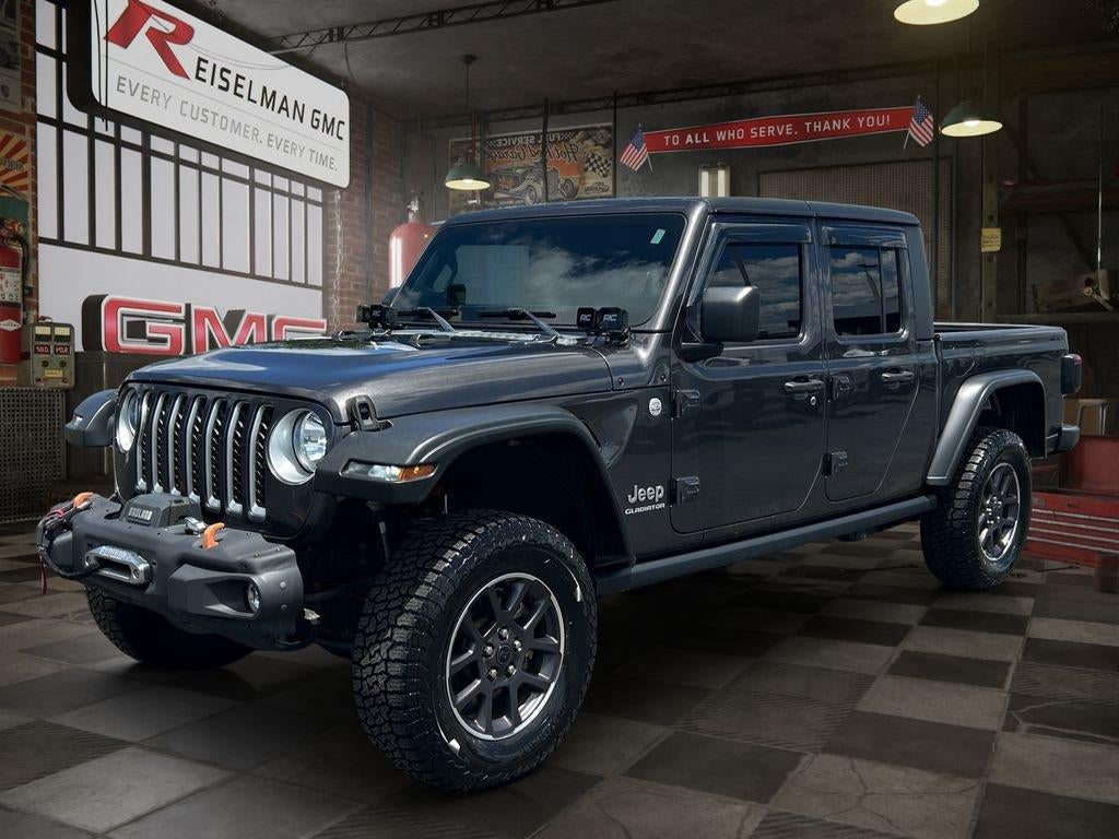 2021 Jeep Gladiator Overland 4x4 in Gray — front three-quarter view