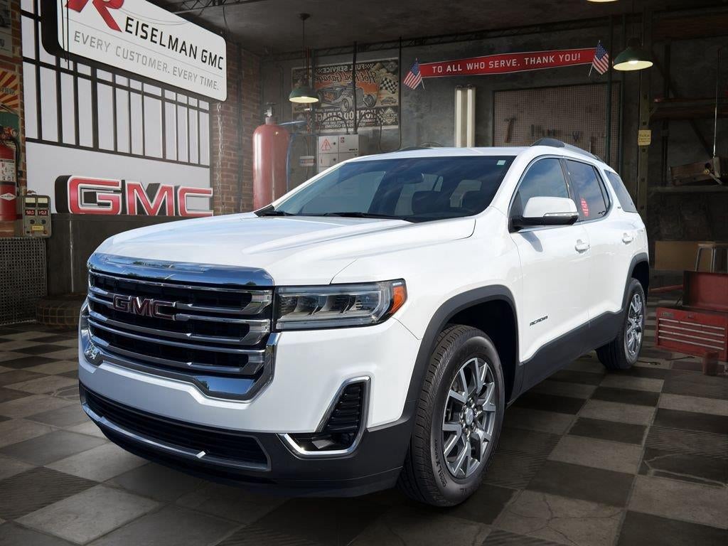 2023 GMC Acadia SLT in Summit White — front three-quarter view
