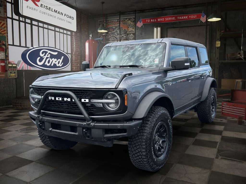 2022 Ford Bronco Wildtrak in Carbonized Gray Metallic — front three-quarter view