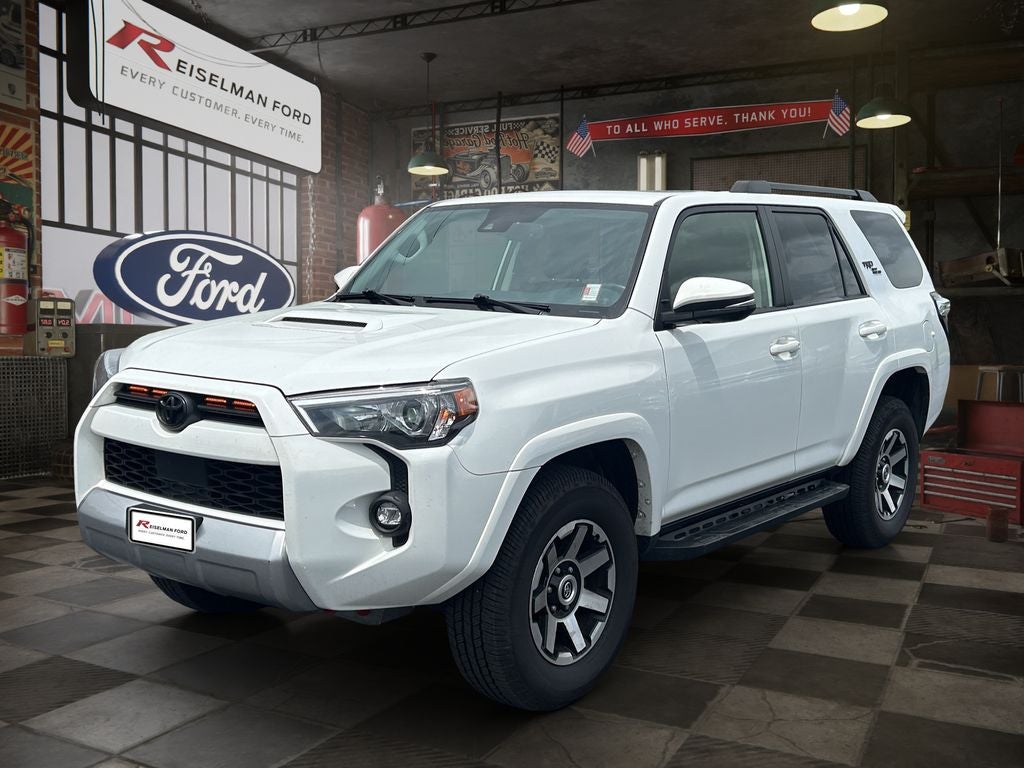 2021 Toyota 4Runner TRD Off-Road Premium in Super White — front three-quarter view
